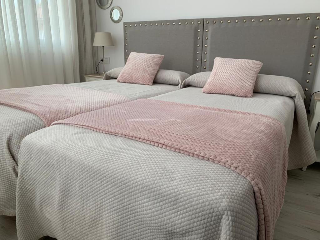 Apartamento Los Arcos Llanes Kültér fotó